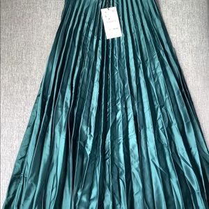Zara dark green pleated midi skirt
